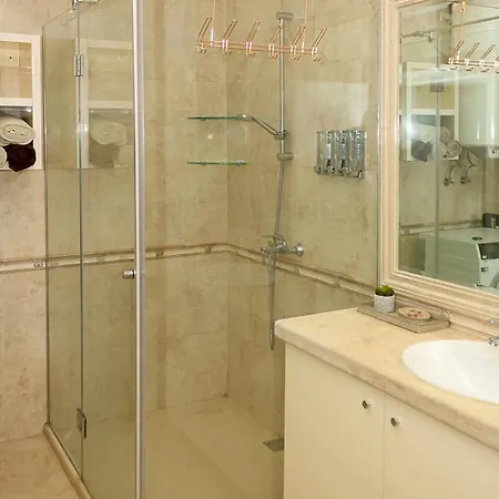 דירה High-end 2bd In The Center Of By Flat Mаnager וארנה