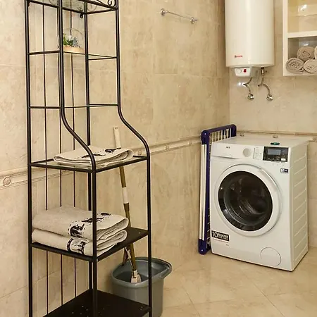 High-end 2bd In The Center Of By Flat Mаnager וארנה